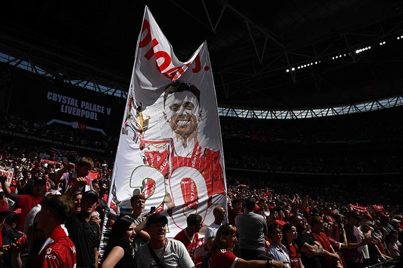 Tribute to former Liverpool forward Diogo Jota disrupted at Wembley - World