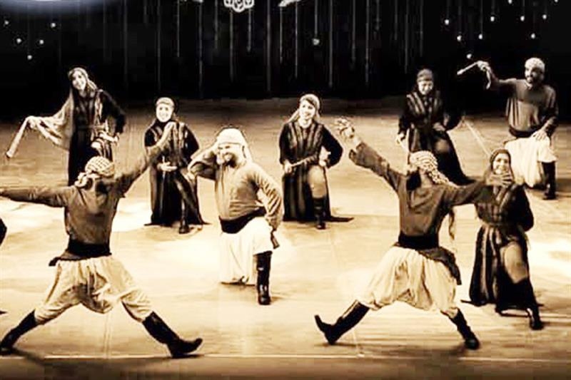 Canaan Troupe for Palestinian Heritage and Folk Arts gives a concert at the 33 Salaheddin Citadel - Music and dance - Al-Ahram Weekly
