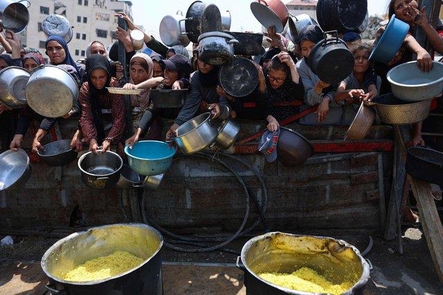 NGOs warn Israeli restrictions choke Gaza aid