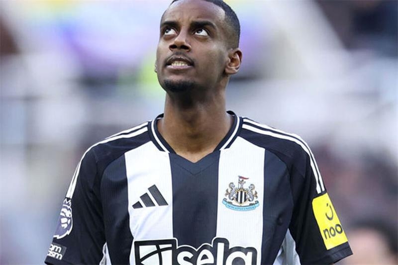 Isak breaks silence on Newcastle saga: ‘The relationship can't continue' - World