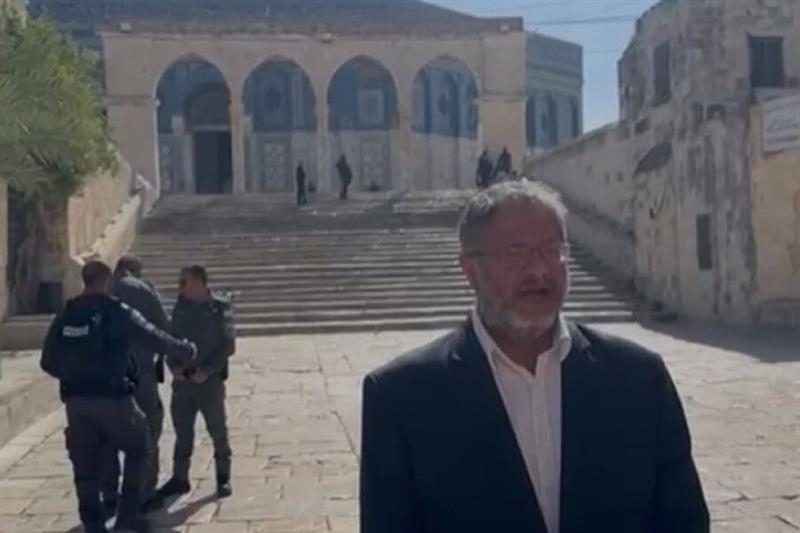 Ben-Gvir storms Al-Aqsa compound, demands Israel reoccupy Gaza - War on Gaza