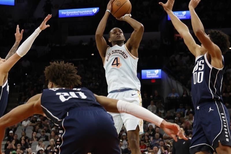NBA: Spurs agree to four-year extension with Fox: reports - Omni sports