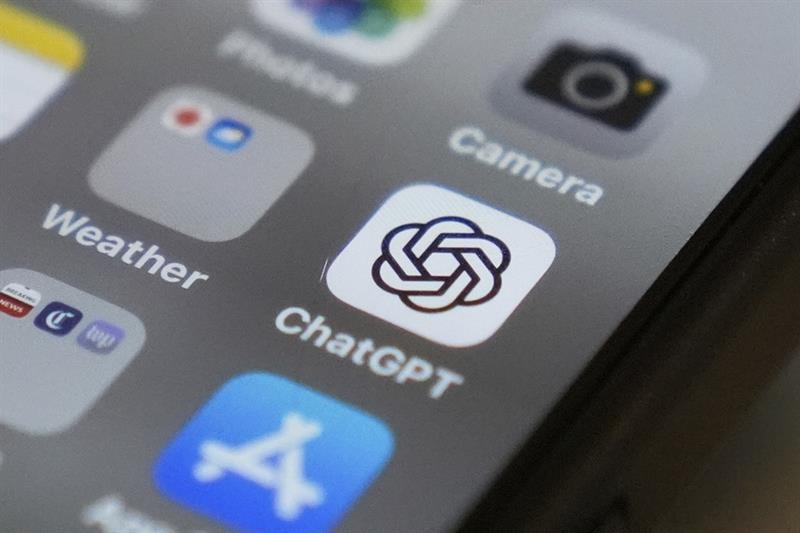 Study says ChatGPT giving teens dangerous advice on drugs, alcohol and suicide - Health - Life & Style