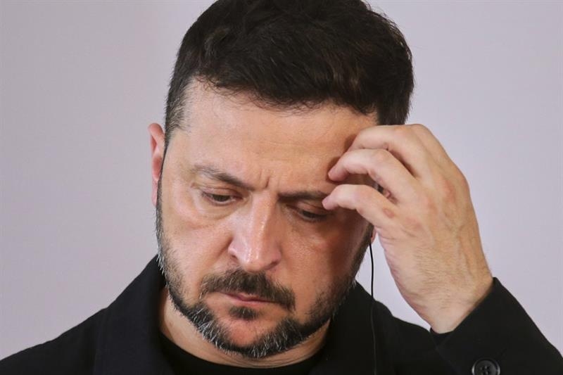 Zelenskyy rejects ceding Ukrainian territory, says Kyiv must be part of any negotiations - War in Ukraine