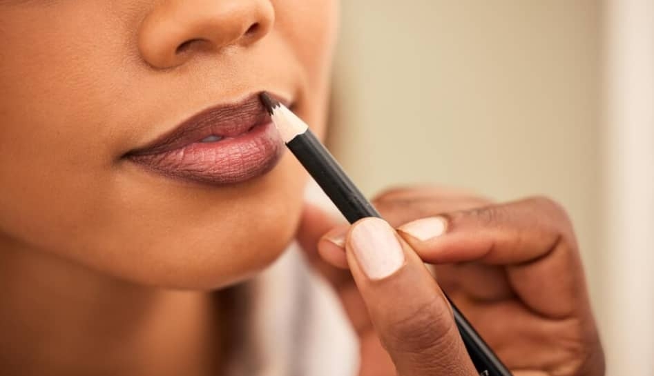 Define & Perfect: Best Lip Liners to Elevate Your Lip Game from Myntra