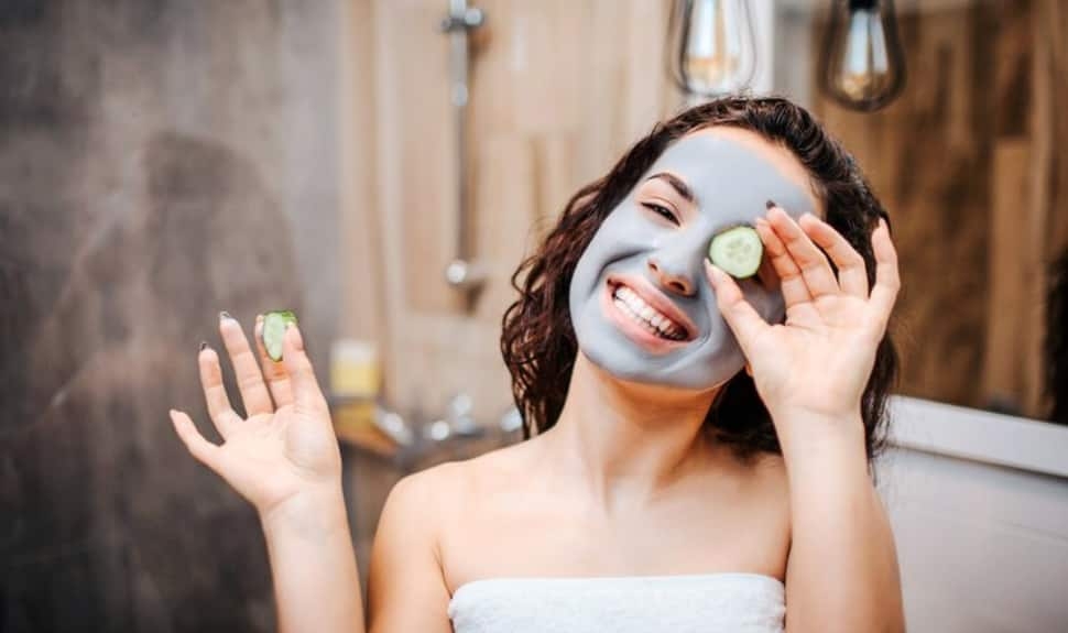 Glow and Clarify: 4 Best Face Masks for Cooling, Brightening & Acne-Free Skin