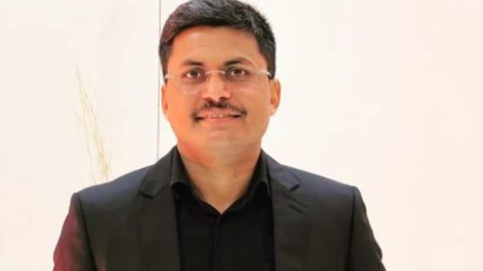 UPSC Success Story: Meet Awanish Sharan, An Average Student Who Cracked Civil Services, Became IAS At...