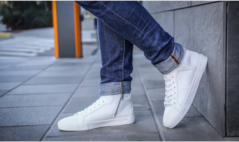 Top 4 Men's Sneakers & Casual shoes Under ₹799