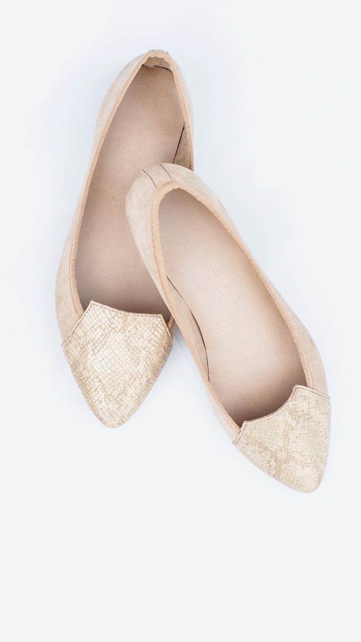 Best Deals on Women's Flats at Myntra's End of Reason Sale 2025