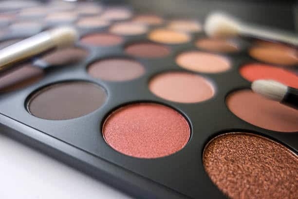 Best Eyeshadow Palettes to Buy During Myntra End of Reason Sale 2025