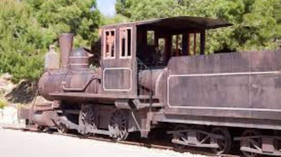 This Was Indias First Train, Ran For Just 34 KM Between Bombay And Thane; Carried 400 Passengers Creating History