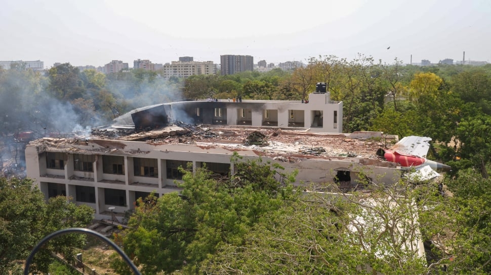 Global Aviation Experts Join India's Probe Into Ahmedabad Air India Plane Crash