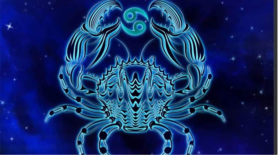Horoscope Today, June 18 By Astrologer Sundeep Kochar: Cancer, You're More Capable Than You Think, Own It