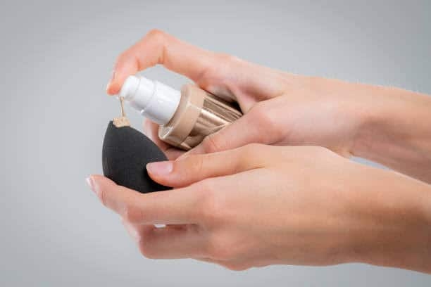 Flawless Base: The Ultimate Guide to Choosing the Right Foundation