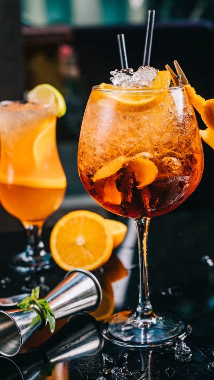 7 Refreshing Tropical Mocktail Recipes To Beat The Summer Heat Naturally
