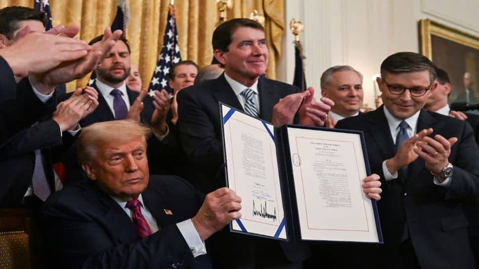 US Stablecoin Law Sends Ripples To India: How New Dollar-Backed Era Challenges Financial Sovereignty