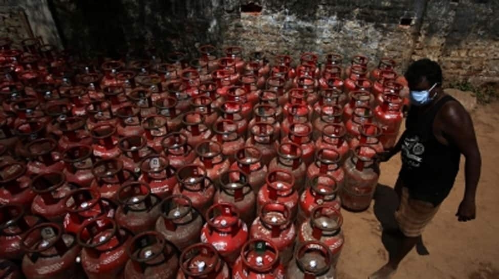 Cabinet Okays Rs 30,000 Crore As Compensation To Public Sector OMCs For Losses In Domestic LPG