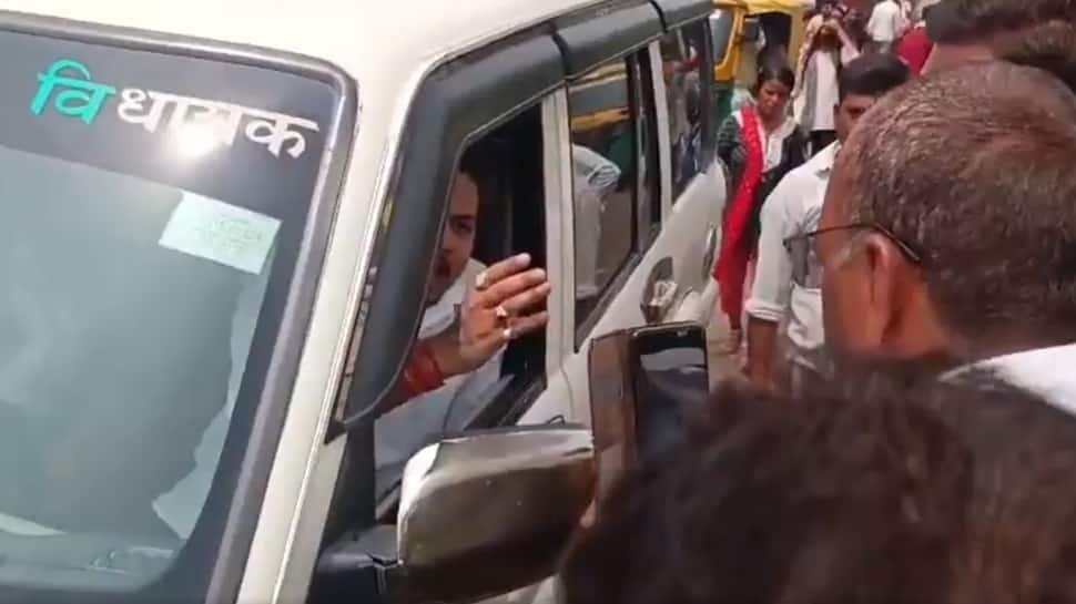 UP Traffic Cop Confronts BJP Leader's Son Over Road Block, Video Goes Viral