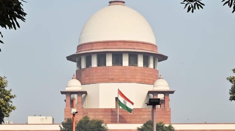 SC Orders New SIT To Probe Noida Officials–Builders Nexus In Land Compensation Case