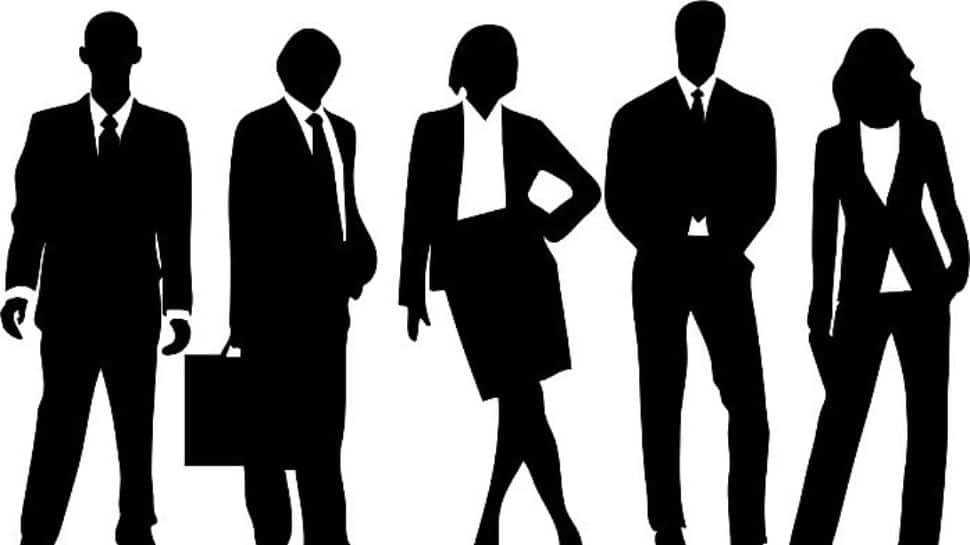 Rising H-1B Uncertainty: 45% Of Indian Professionals In US Would Return Home, 24% Fear Pay Cuts, Deportation Risks Grow Amid Trump's Visa Shakeup