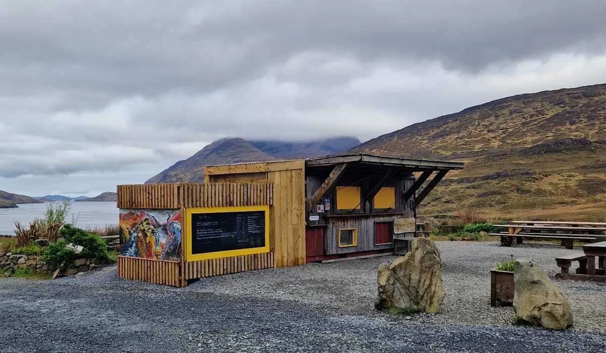 Celebs rally around popular food truck after being 'shot down' by council