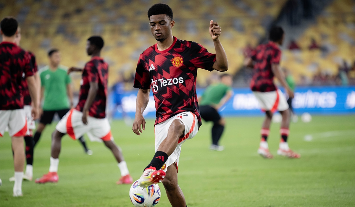 Amad fury after fan insults mum