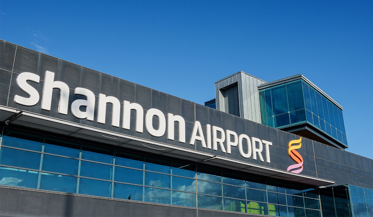 American deportee plane 'was permitted to land in Shannon'