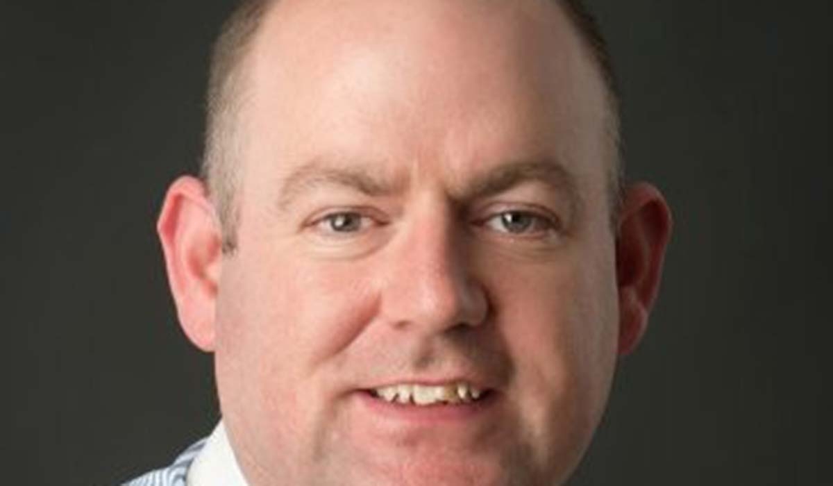 Official who called for boycott of holiday homes has three houses