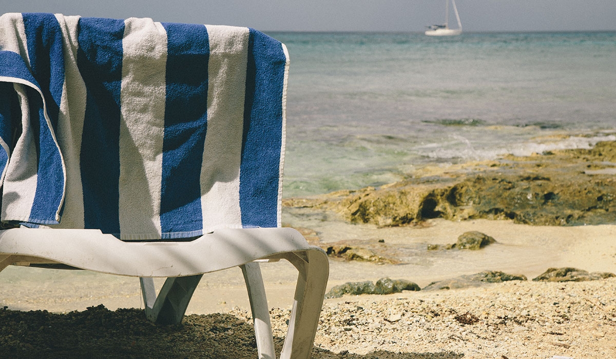 Thousands of sunbeds removed from Majorca beaches amid local backlash