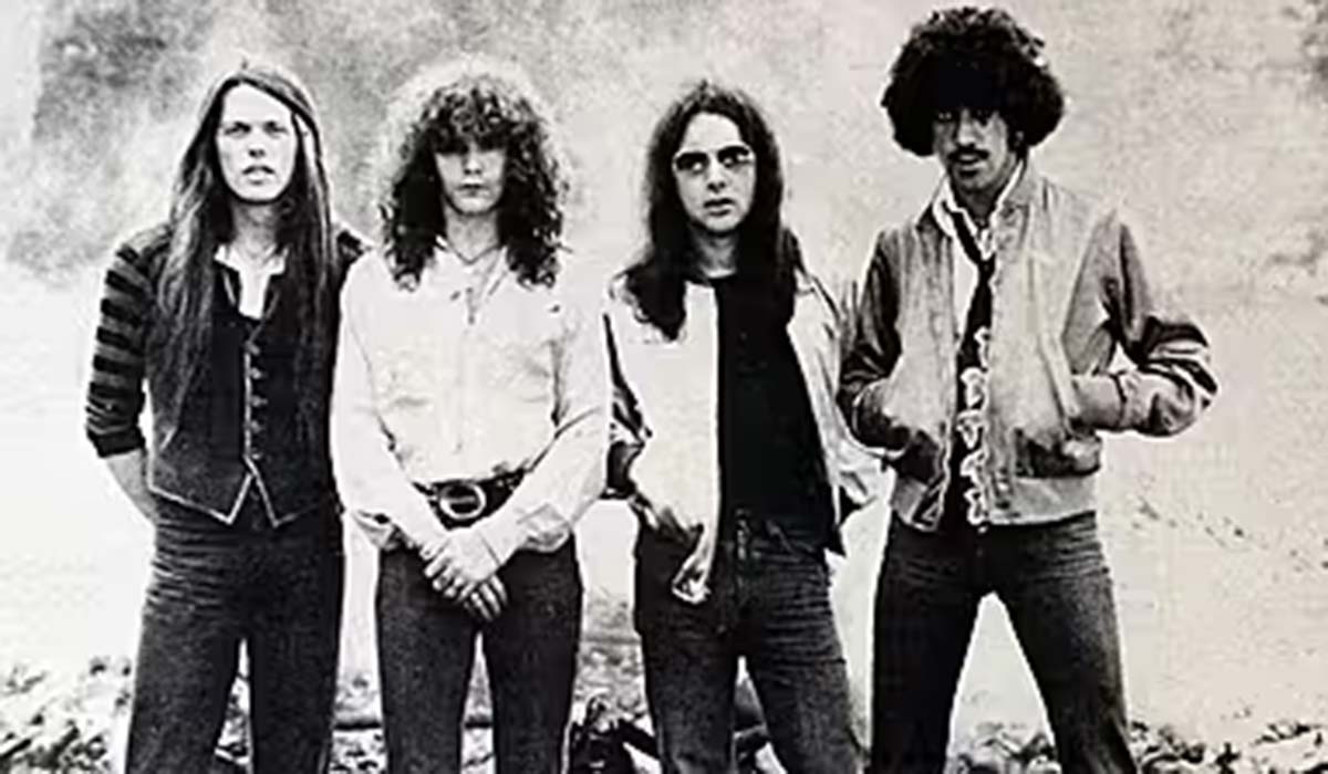 On this day in 1977: Thin Lizzy released 'Dancing in the Moonlight (It's Caught Me in Its Spotlight)'