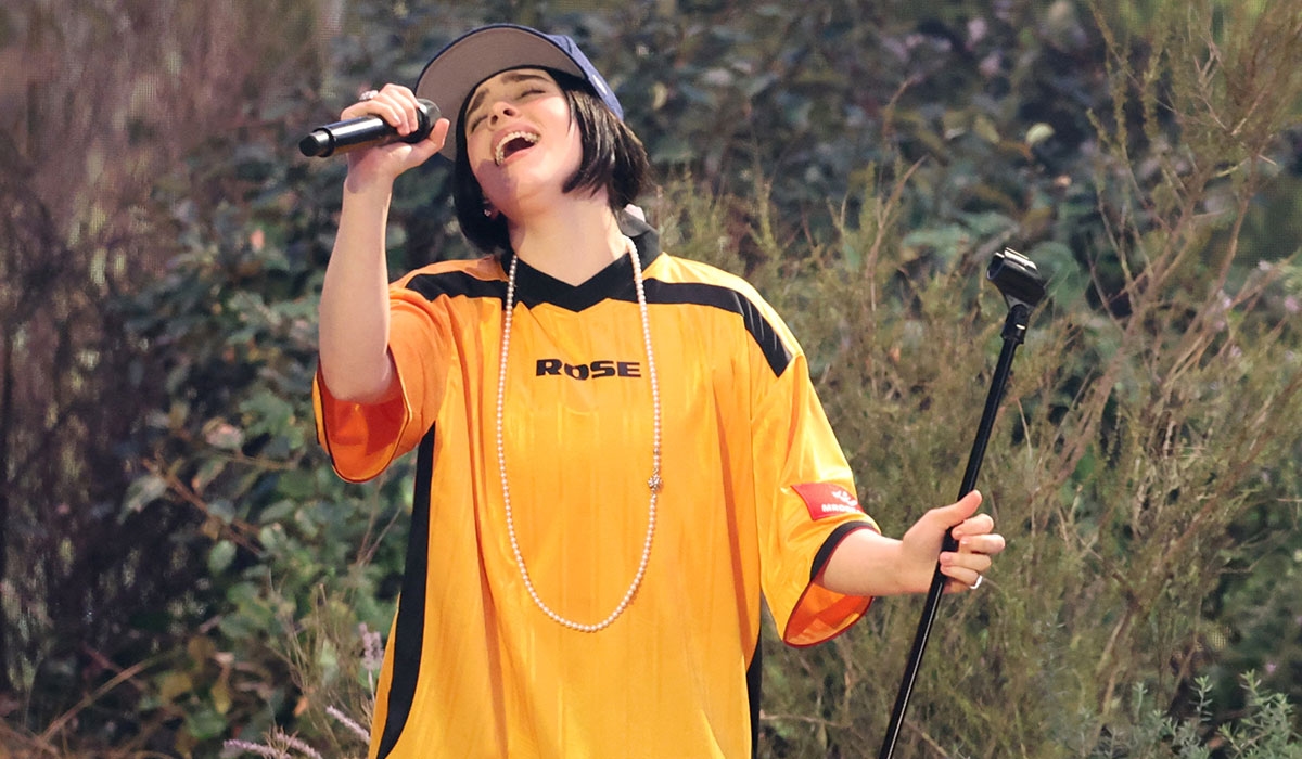 Billie Eilish feels the love in Dublin: ‘You're all so beautiful -- and so pale'