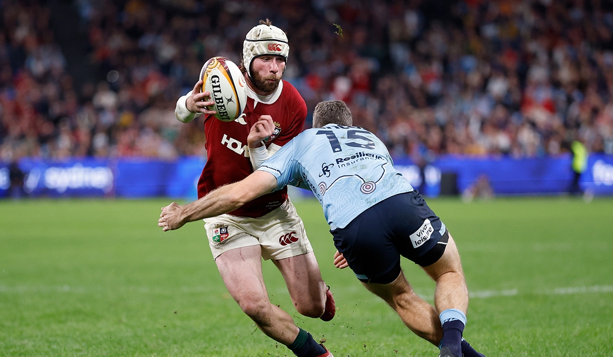 Lions fans in disbelief with ref's call on Hansen Incident