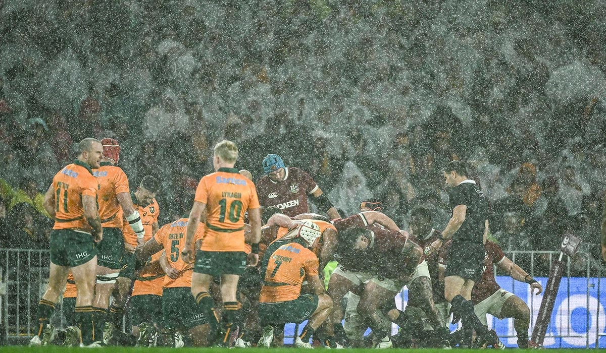 Lightning disrupts Lions as strike causes play to be suspended