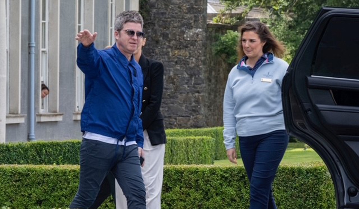 PICTURE EXCLUSIVE: Noel Gallagher has rocked out of his hotel and is rollin' his way to Croke Park.
