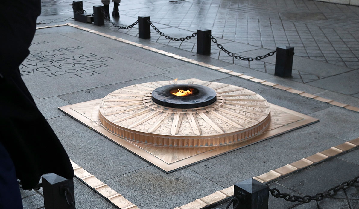 Outrage as man lights cigarette at Arc de Triomphe war memorial