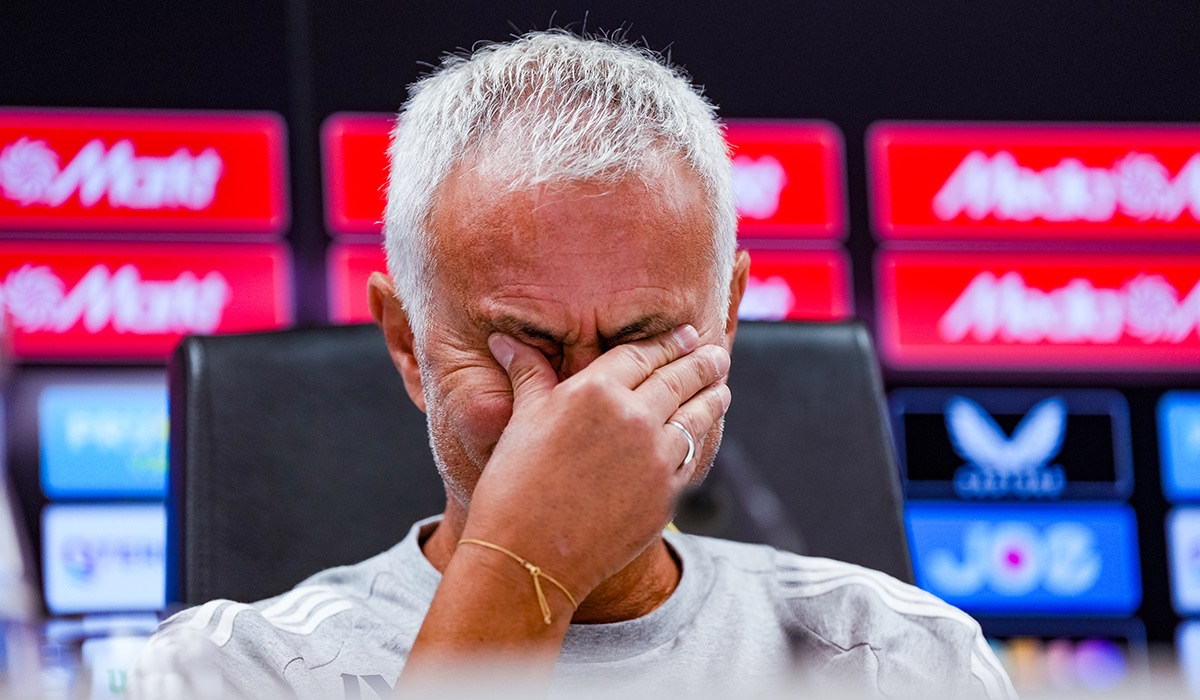 Jose Mourinho nearly brought to tears as he pays homage to ex-captain