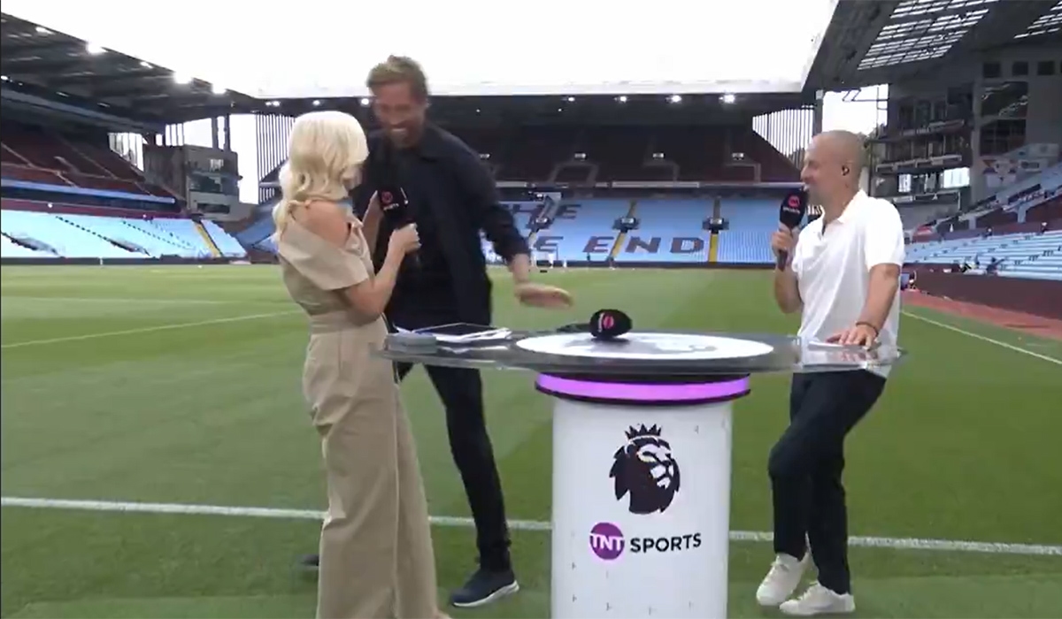 Watch: Peter Crouch legs it from TNT desk to catch Oasis in Dublin