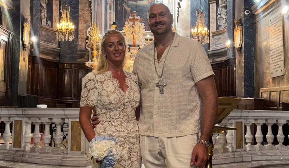 Tyson Fury marries wife Paris for third time nearly two decades after first wedding