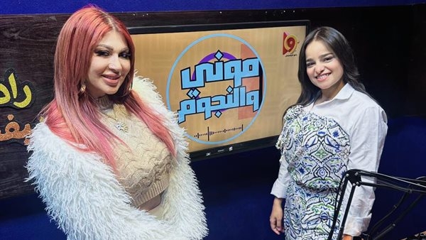 المطربه اللبنانيه نانيتا في ضيافه " موني والنجوم " مع امنيه بدير