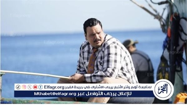 "تريند في لحظة.. مصطفى غريب يشعل السوشيال ميديا بصورة مبهمة ومشروع فني مرتقب"