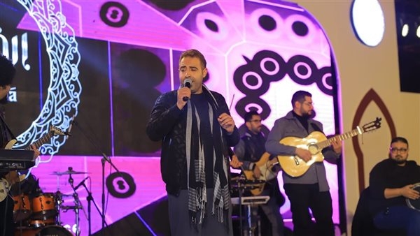 محمد عدوية يحيي ليلة رمضانية مميزة في خيمة "الخيمة" بأغانيه وروائع والده