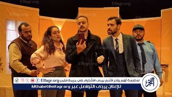 عرض "شنب شرقي منقرض" يرفع لافتة كامل العدد في أول لياليه على مسرح نهاد صليحه
