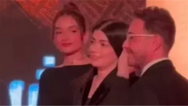 بعد شهر العسل.. أجواء حافلة بالمشاعر بين أحمد زاهر وابنته ليلى في العرض الخاص لـ المشروع X"