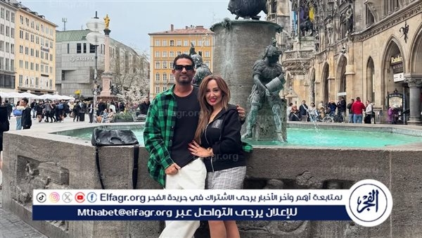 لا شيء يستطيع تفسير الحب.. عمرو سعد يشارك جمهوره صورة رومانسية مع زوجته