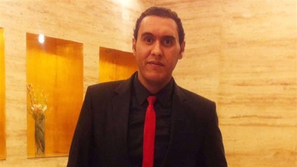 "الكلمة لا تُشترى".. عمرو قطب يفتح قلبه للفجر الفني: أرفض التفريط في المعنى لأجل المال