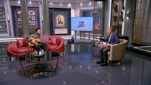 عمرو مانو نجم السوشيال ميديا والذي قام بالغناء مع تامر حسني ضيف برنامج "واحد من الناس" غدًا
