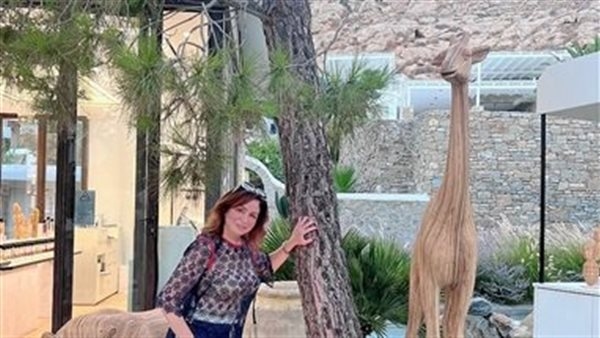 برفقة ليلى علوي وهالة صدقي.. إلهام شاهين تثير الجدل في أحدث ظهور لها خلال إجازتها الصيفية
