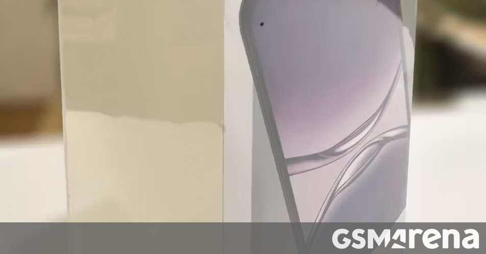 Oppo K13x's box and price range leak