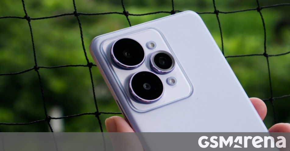 Here are our first Realme 15 Pro camera samples