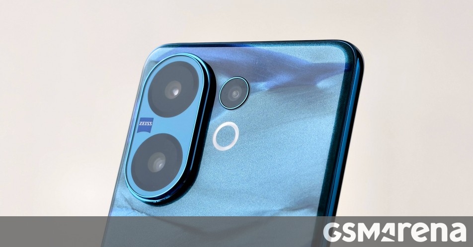 vivo V60 hands-on